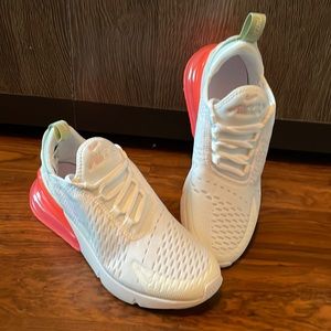 Nike Air Max 270 GS Size 6Y (7.5-8 Women’s) Sneakers Running Shoes White Pink